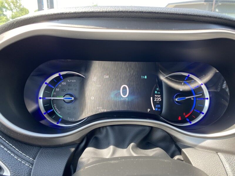 2023 Chrysler Pacifica Hybrid Touring L Bristol  PA