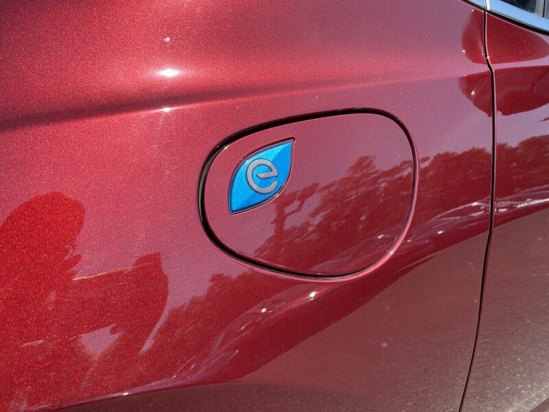 2023 Chrysler Pacifica Hybrid Touring L Bristol  PA