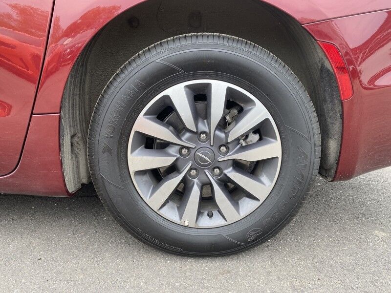 2023 Chrysler Pacifica Hybrid Touring L Bristol  PA