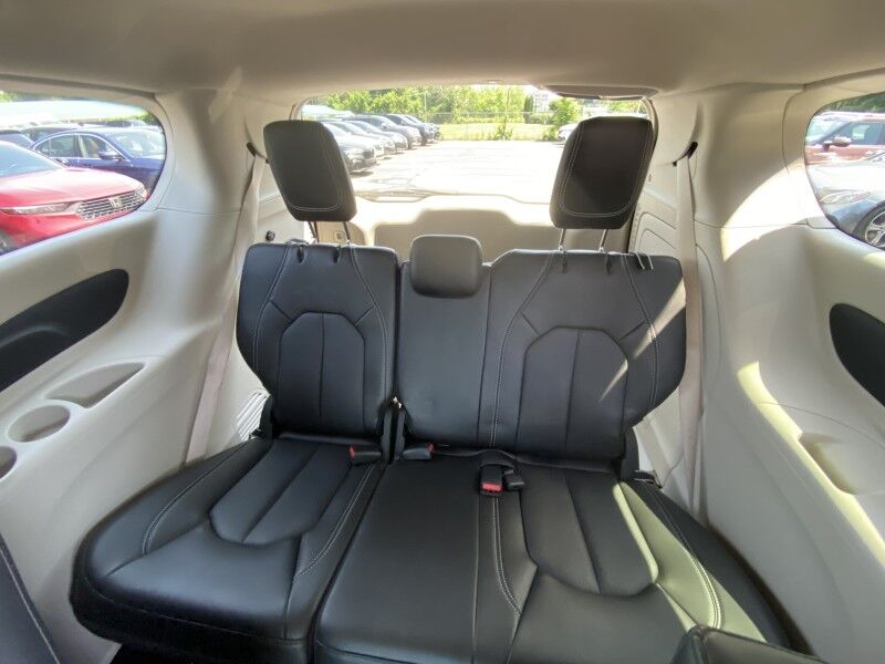 2023 Chrysler Pacifica Hybrid Touring L Bristol  PA