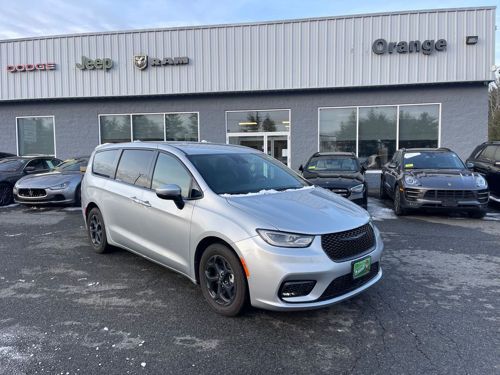 2023 Chrysler Pacifica Hybrid Touring L Orange MA