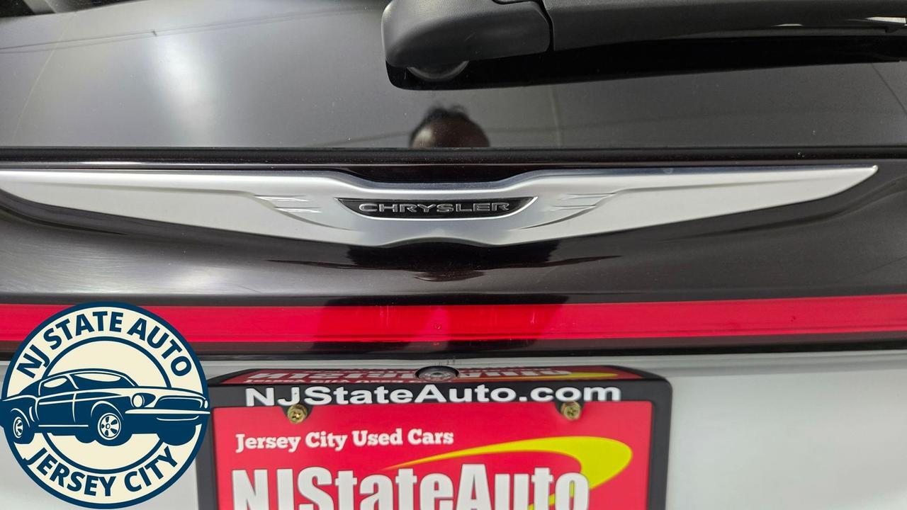 2023 Chrysler Pacifica Hybrid Touring L Jersey City NJ