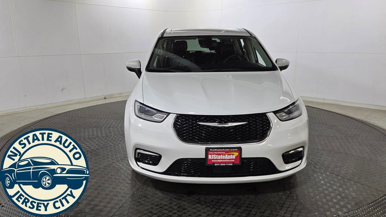 2023 Chrysler Pacifica Hybrid Touring L Jersey City NJ