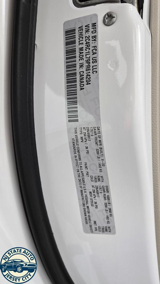 2023 Chrysler Pacifica Hybrid Touring L Jersey City NJ