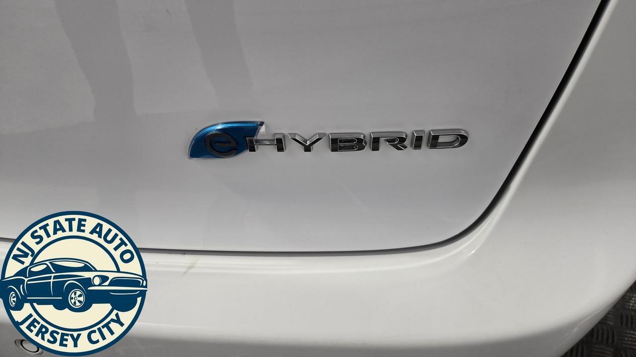 2023 Chrysler Pacifica Hybrid Touring L Jersey City NJ