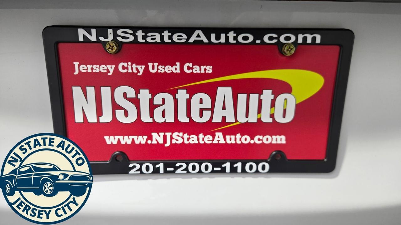 2023 Chrysler Pacifica Hybrid Touring L Jersey City NJ