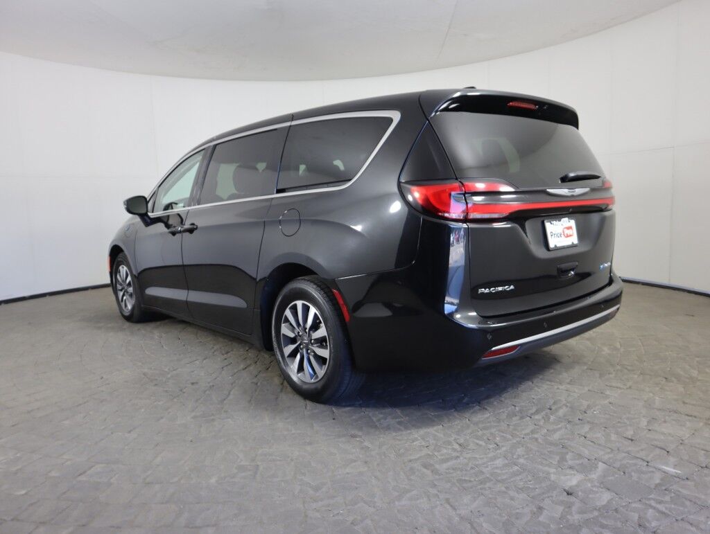 2023 Chrysler Pacifica Hybrid Touring L Maumee OH