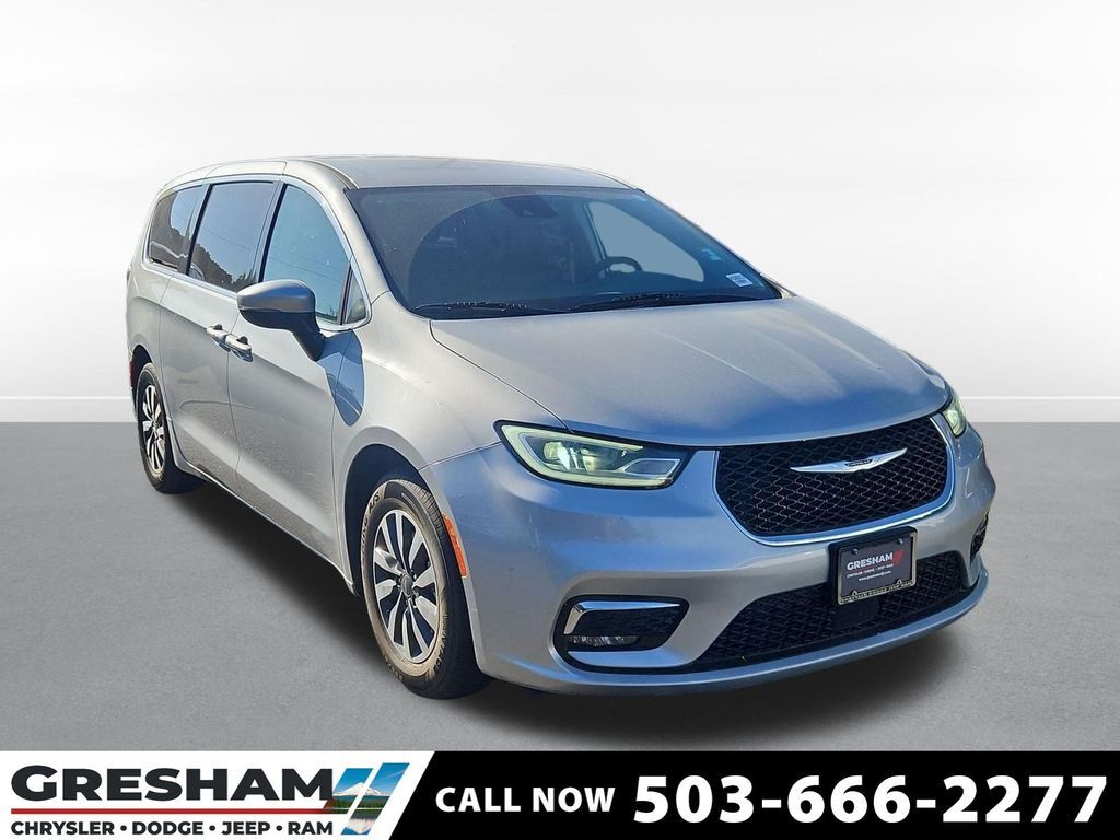 2023 Chrysler Pacifica Hybrid Touring L