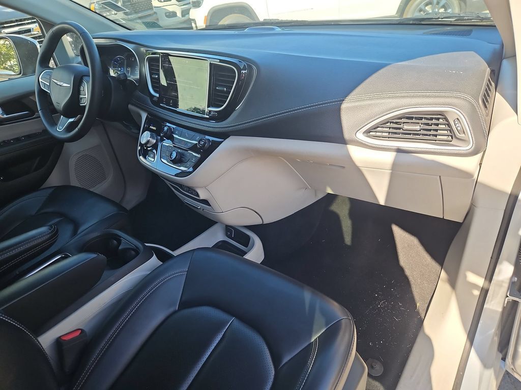 2023 Chrysler Pacifica Hybrid Touring L Gresham OR