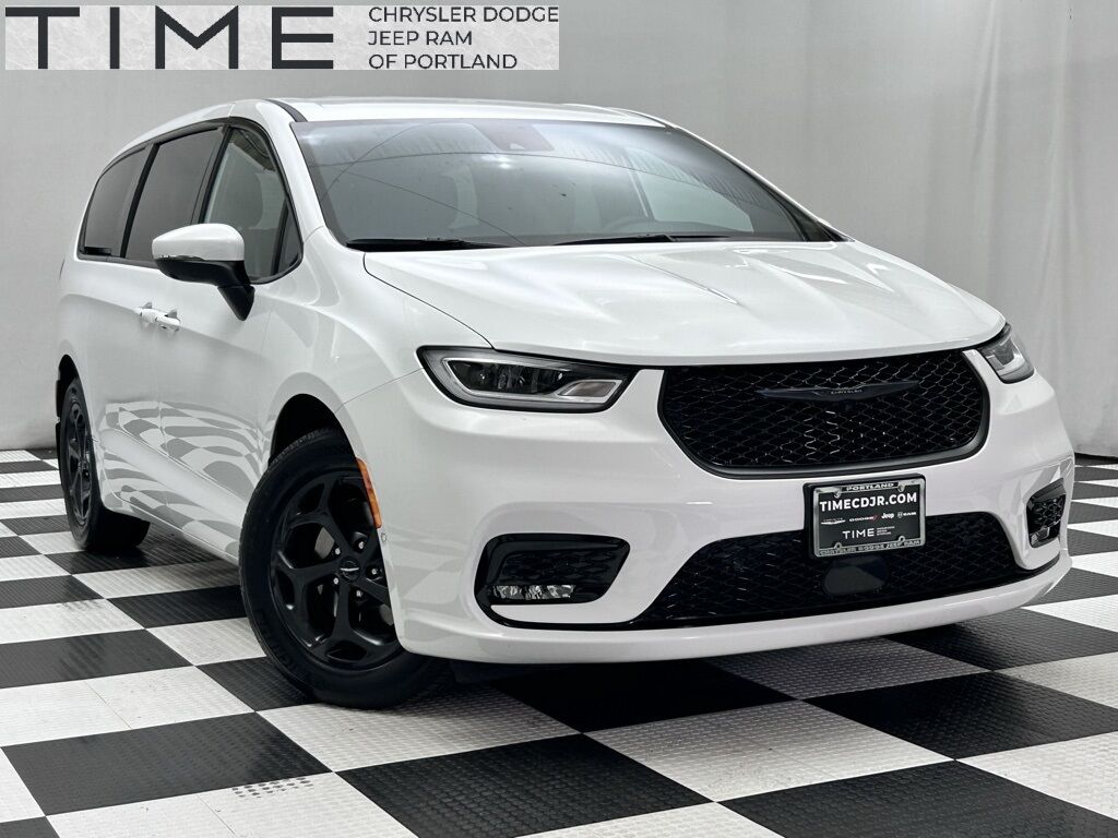 2023 Chrysler Pacifica Hybrid Touring L