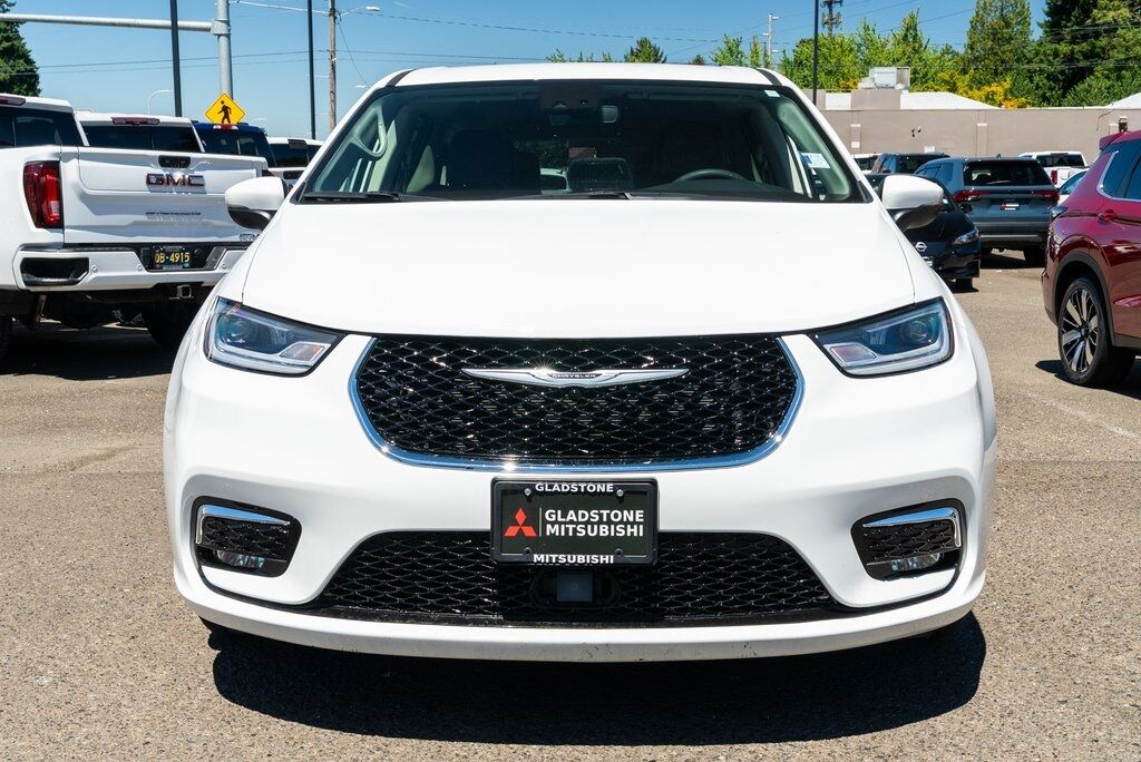 2023 Chrysler Pacifica Hybrid Touring L Milwaukie OR