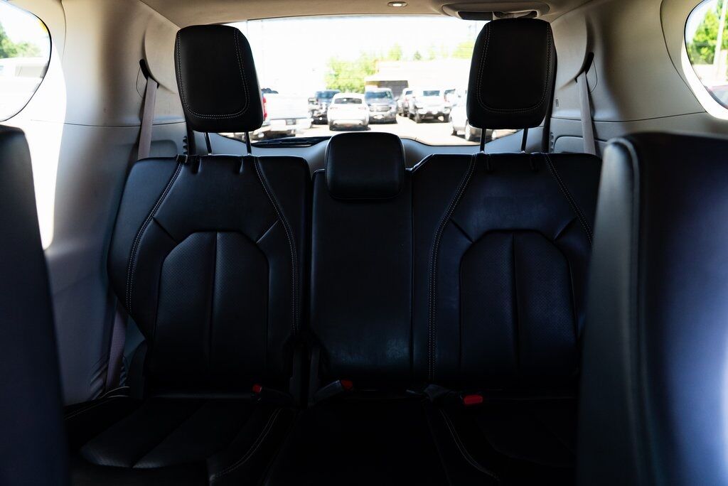 2023 Chrysler Pacifica Hybrid Touring L Milwaukie OR