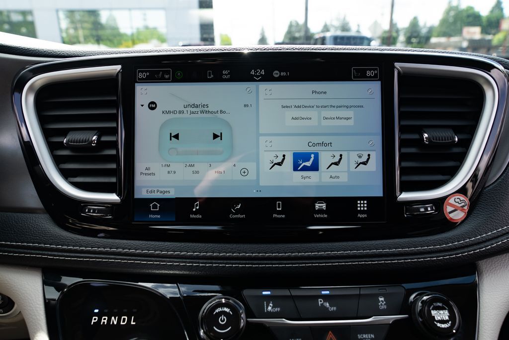 2023 Chrysler Pacifica Hybrid Touring L Milwaukie OR