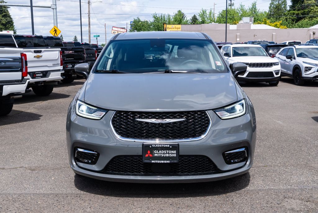 2023 Chrysler Pacifica Hybrid Touring L Milwaukie OR