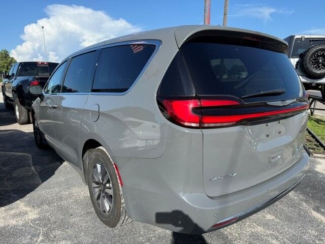 2023 Chrysler Pacifica Hybrid Touring L Port Charlotte FL