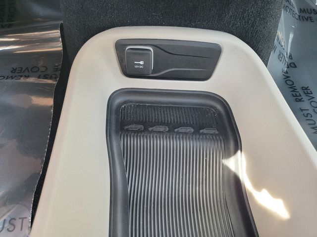 2023 Chrysler Pacifica Hybrid Touring L Roseville CA