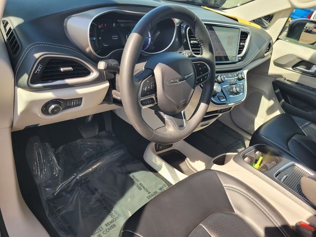 2023 Chrysler Pacifica Hybrid Touring L Roseville CA