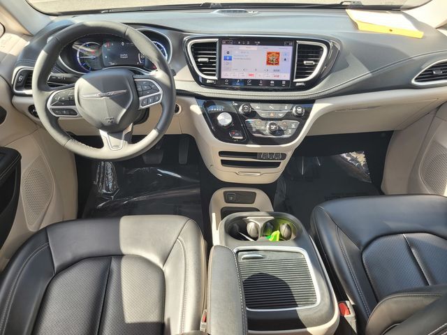 2023 Chrysler Pacifica Hybrid Touring L Roseville CA