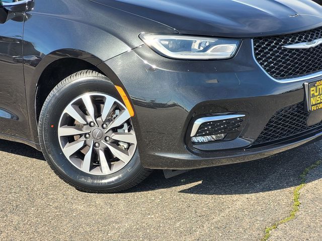 2023 Chrysler Pacifica Hybrid Touring L Roseville CA
