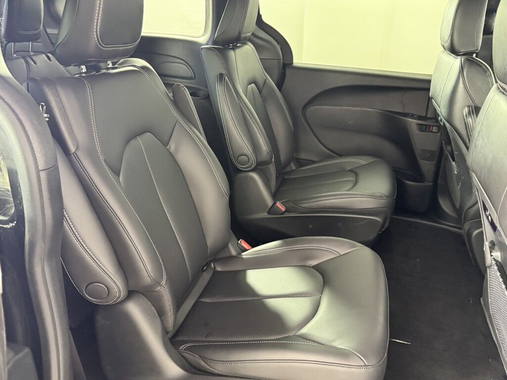 2023 Chrysler Pacifica Hybrid Touring L w/S Appearance Pkg Maumee OH