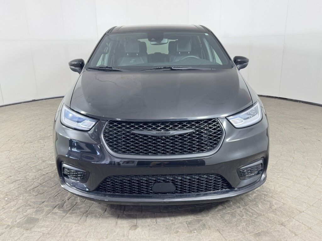 2023 Chrysler Pacifica Hybrid Touring L w/S Appearance Pkg Maumee OH