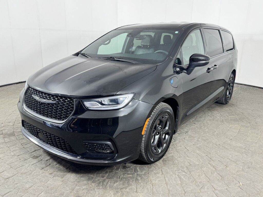 2023 Chrysler Pacifica Hybrid Touring L w/S Appearance Pkg Maumee OH