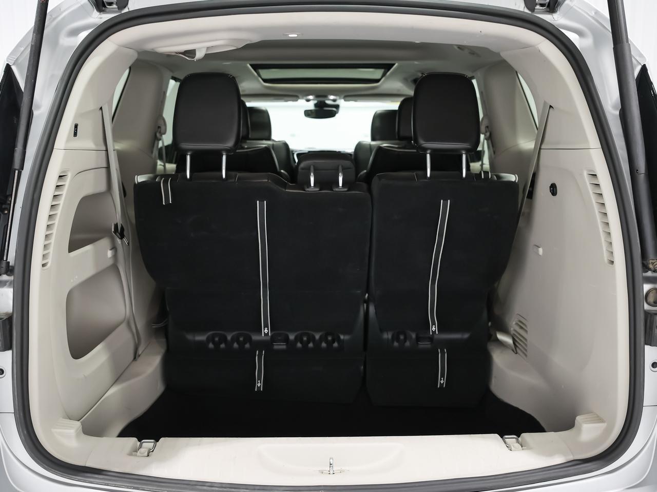 2023 Chrysler Pacifica Limited 7-Passenger Cranberry PA