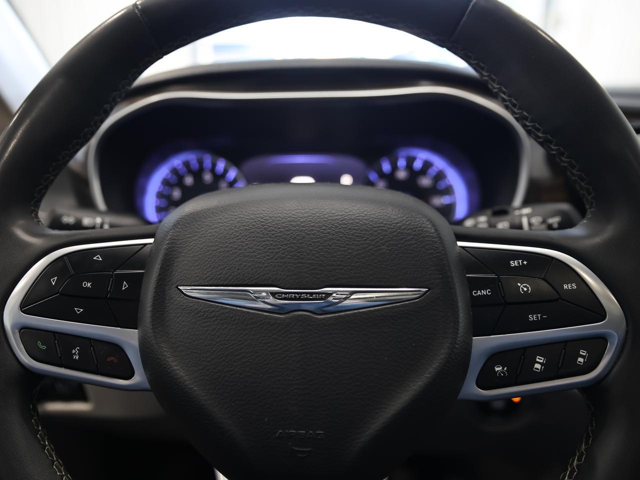 2023 Chrysler Pacifica Limited 7-Passenger Cranberry PA