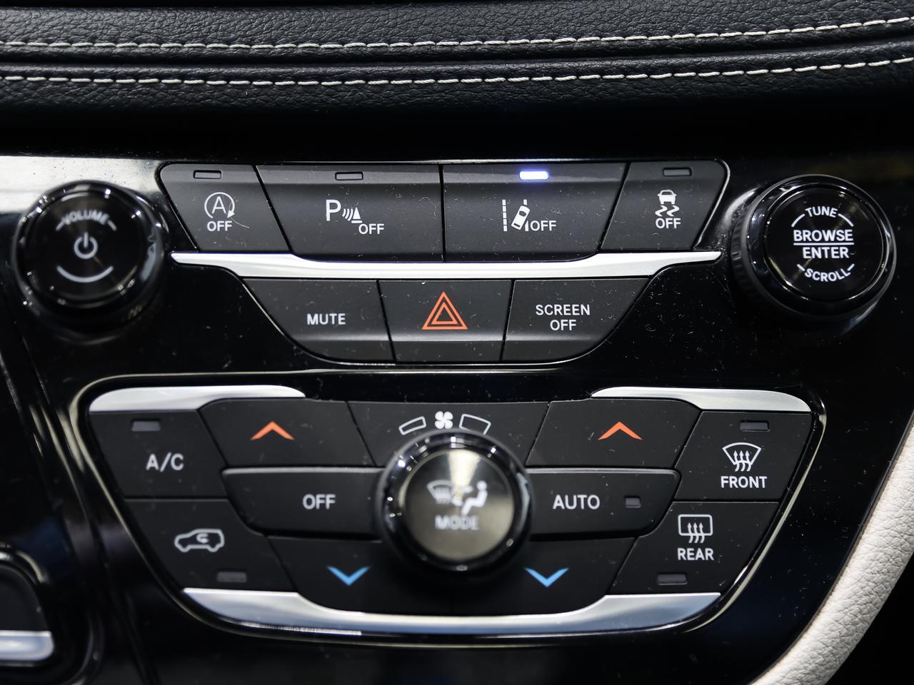 2023 Chrysler Pacifica Limited 7-Passenger Cranberry PA