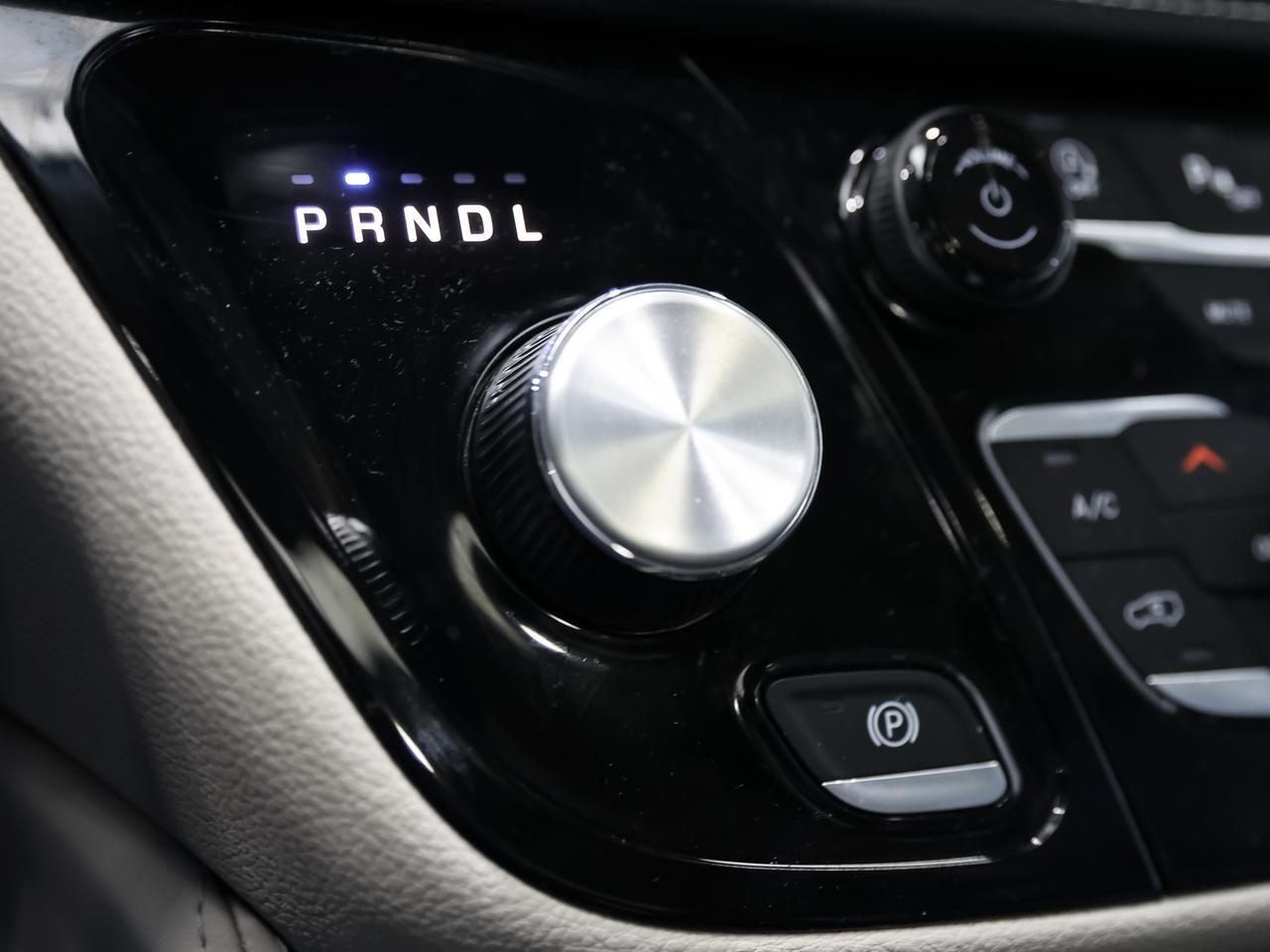 2023 Chrysler Pacifica Limited 7-Passenger Cranberry PA