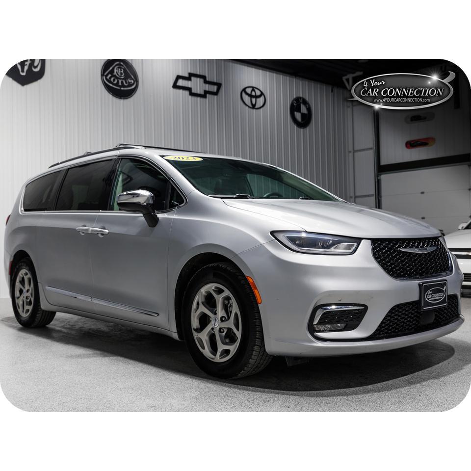 2023 Chrysler Pacifica Limited 7-Passenger Cranberry PA