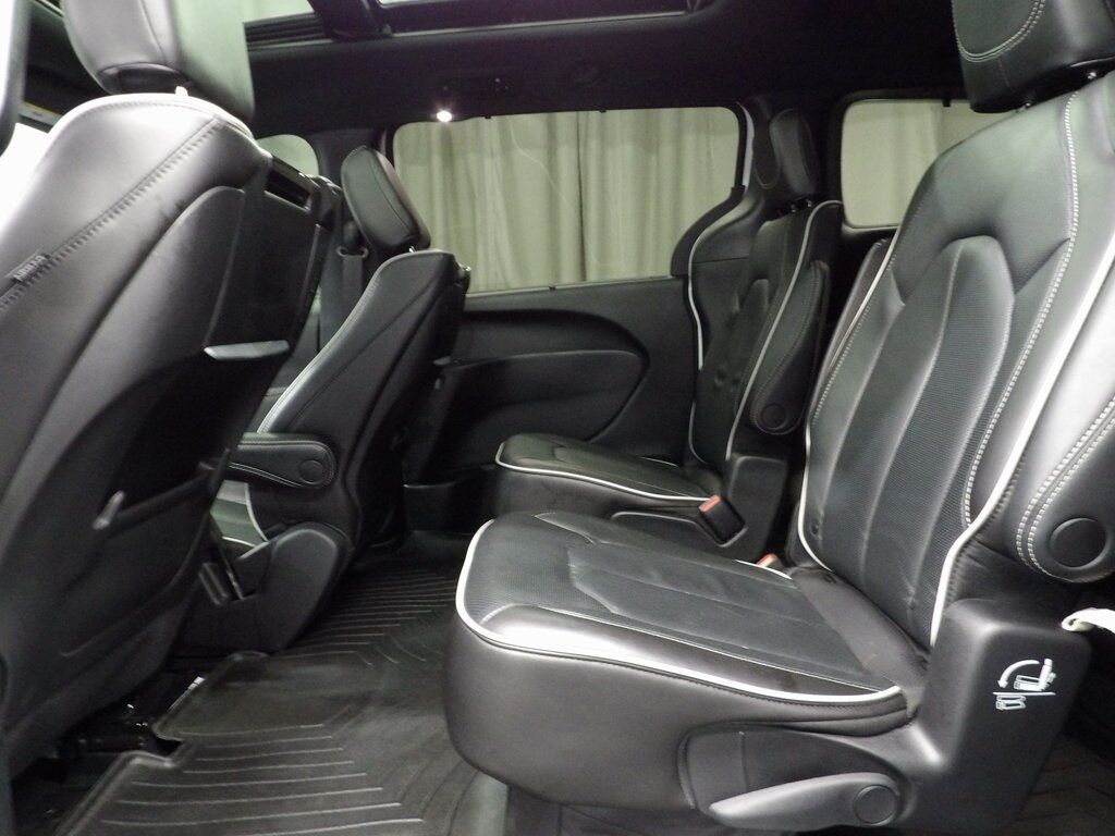 2023 Chrysler Pacifica Limited AWD Fond du Lac WI
