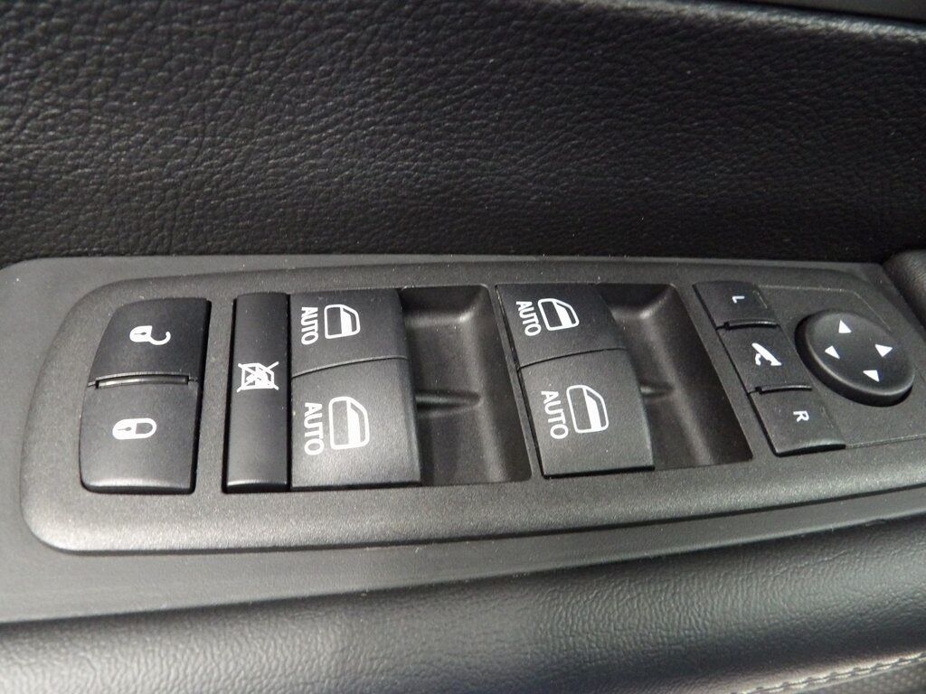 2023 Chrysler Pacifica Limited AWD Fond du Lac WI