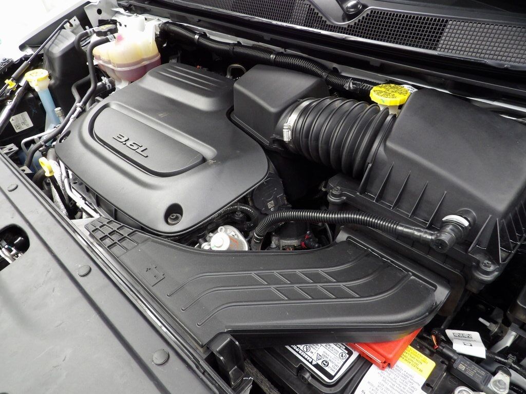 2023 Chrysler Pacifica Limited AWD Fond du Lac WI