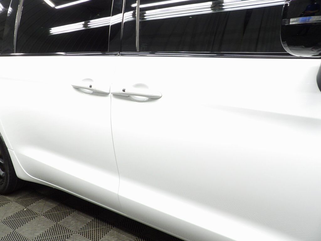 2023 Chrysler Pacifica Limited AWD Fond du Lac WI