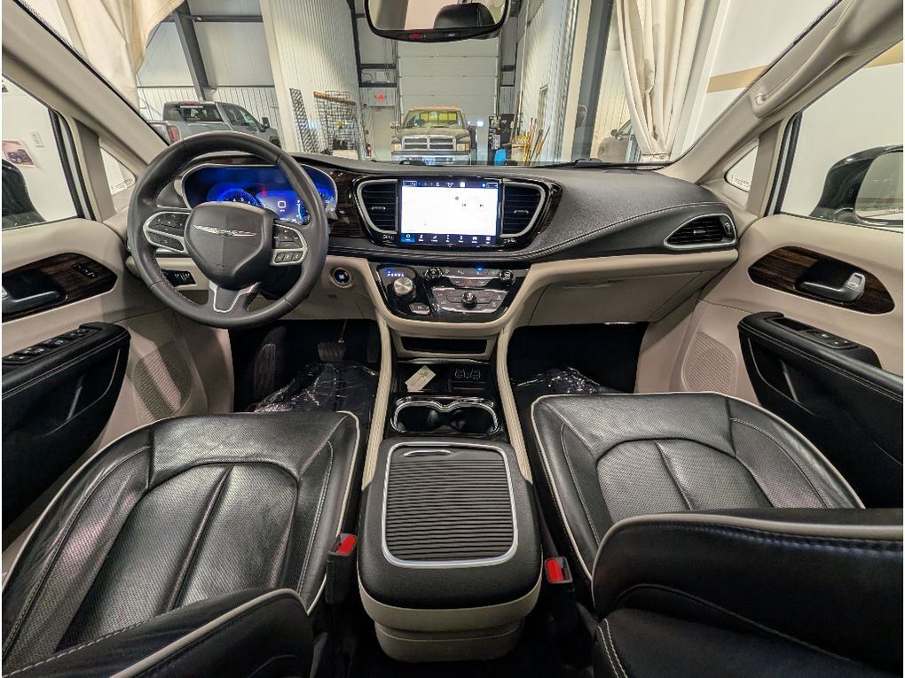2023 Chrysler Pacifica Limited Bozeman MT
