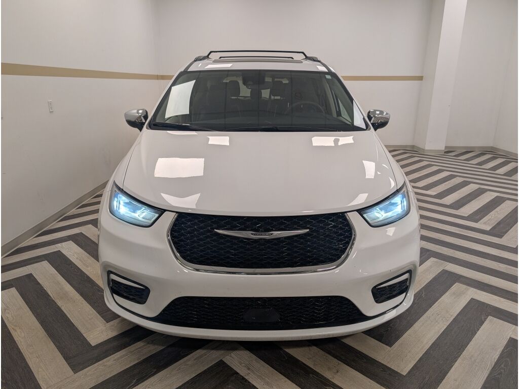 2023 Chrysler Pacifica Limited Bozeman MT