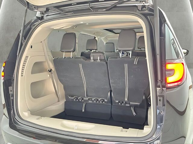 2023 Chrysler Pacifica Limited Carrollton TX