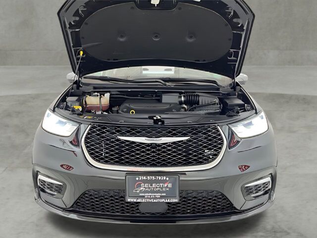 2023 Chrysler Pacifica Limited Carrollton TX