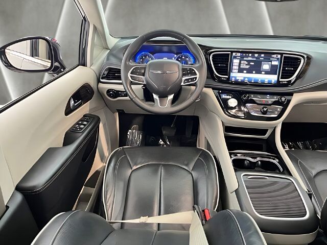 2023 Chrysler Pacifica Limited Carrollton TX