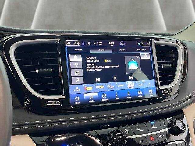 2023 Chrysler Pacifica Limited Carrollton TX