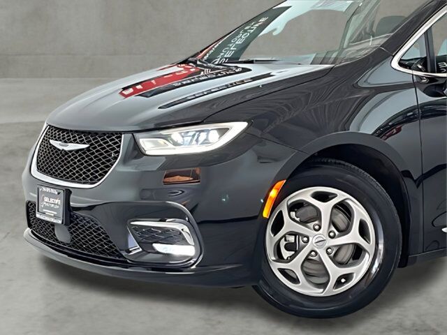 2023 Chrysler Pacifica Limited Carrollton TX