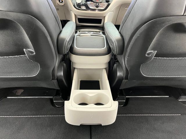 2023 Chrysler Pacifica Limited Carrollton TX