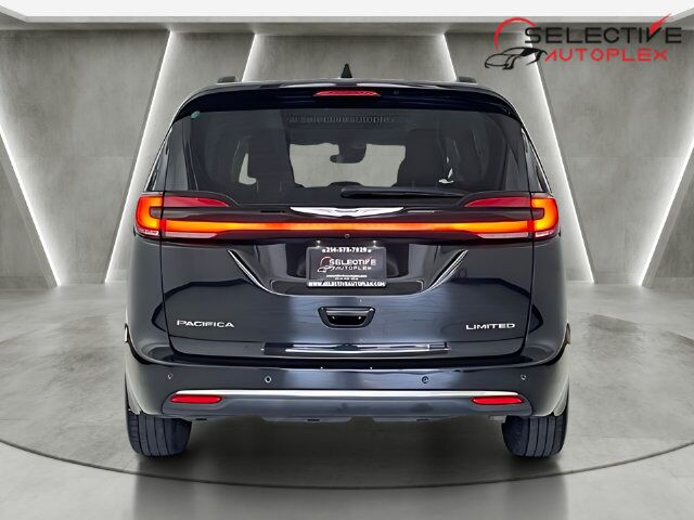 2023 Chrysler Pacifica Limited Carrollton TX
