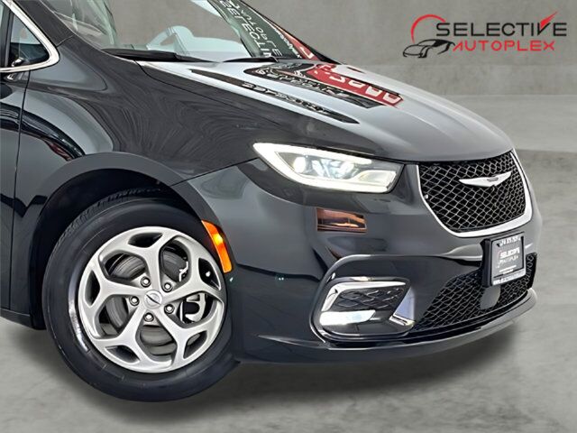 2023 Chrysler Pacifica Limited Carrollton TX
