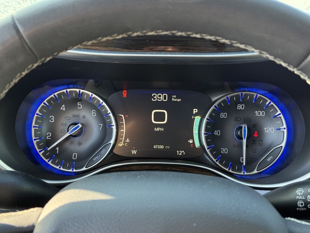 2023 Chrysler Pacifica Limited Crestwood KY