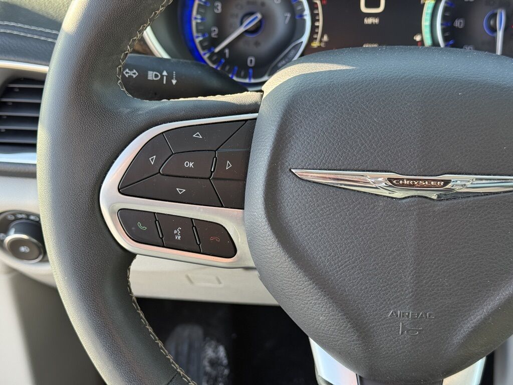 2023 Chrysler Pacifica Limited Crestwood KY