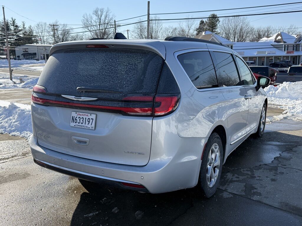 2023 Chrysler Pacifica Limited Crestwood KY
