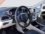 2023 Chrysler Pacifica Limited Oshkosh WI