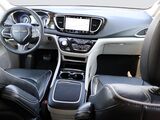 2023 Chrysler Pacifica Limited Oshkosh WI